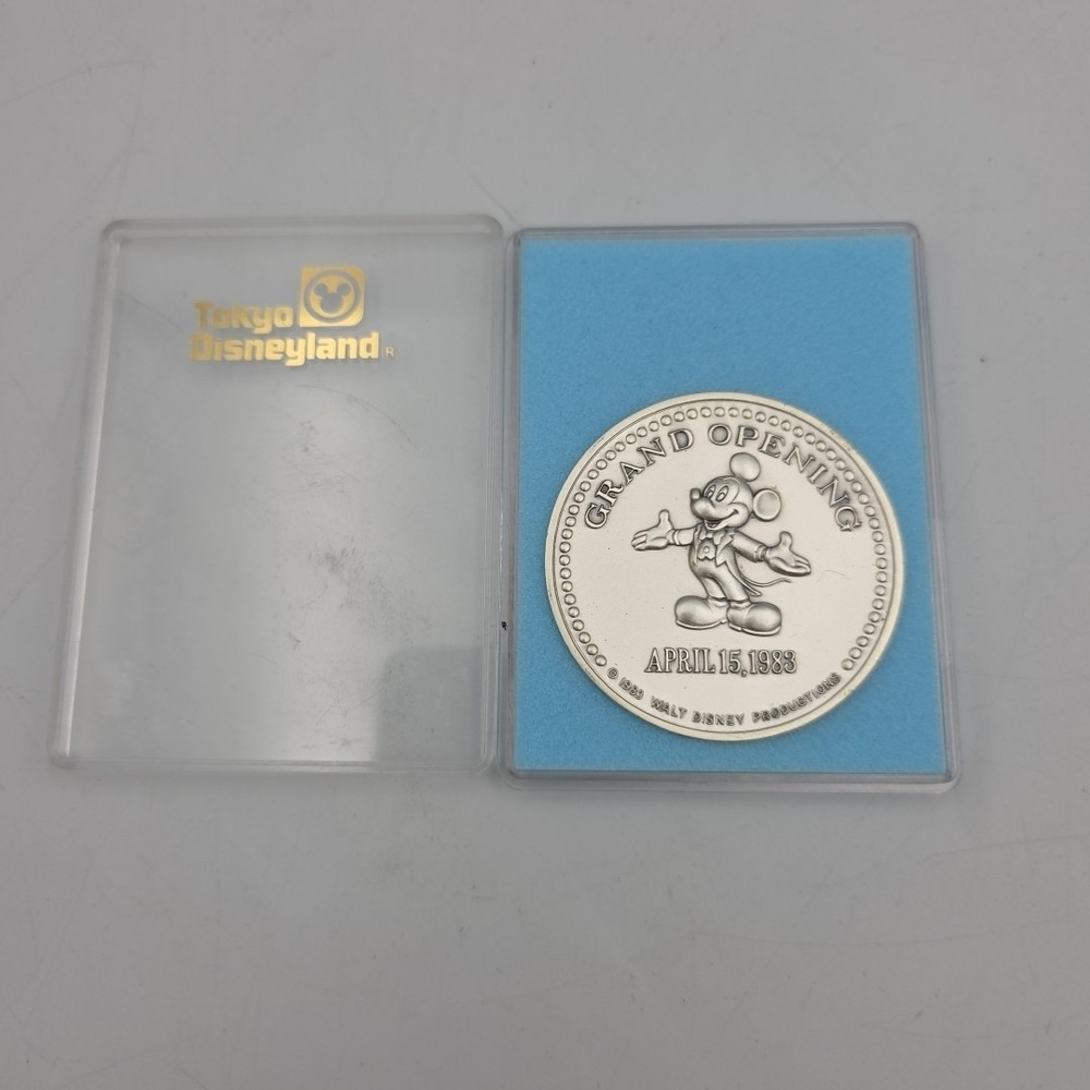 DISNEY Coin Tokyo Disneyland Grand Opening Commemorative & Holder April 15, 1983